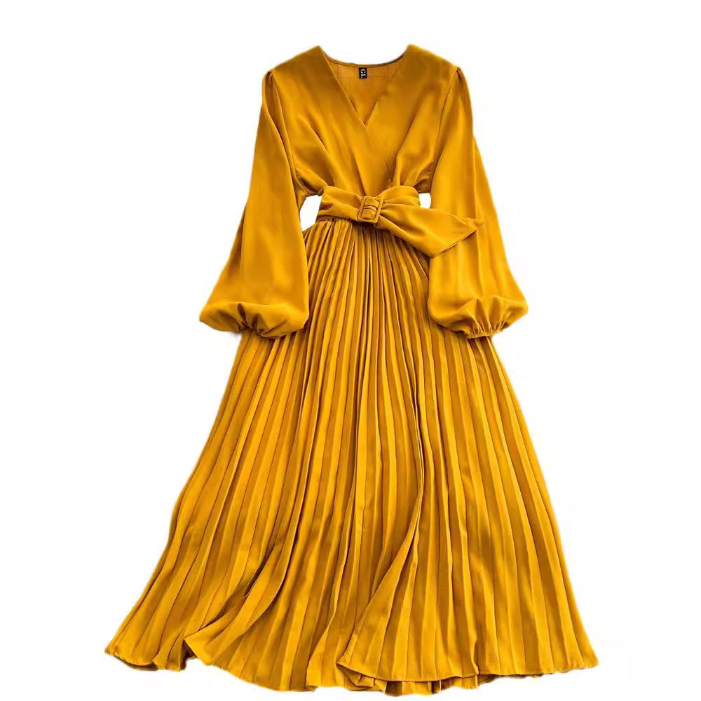 Retro-style Fashionable Dress With Lantern Sleeves For A Slimming Effect