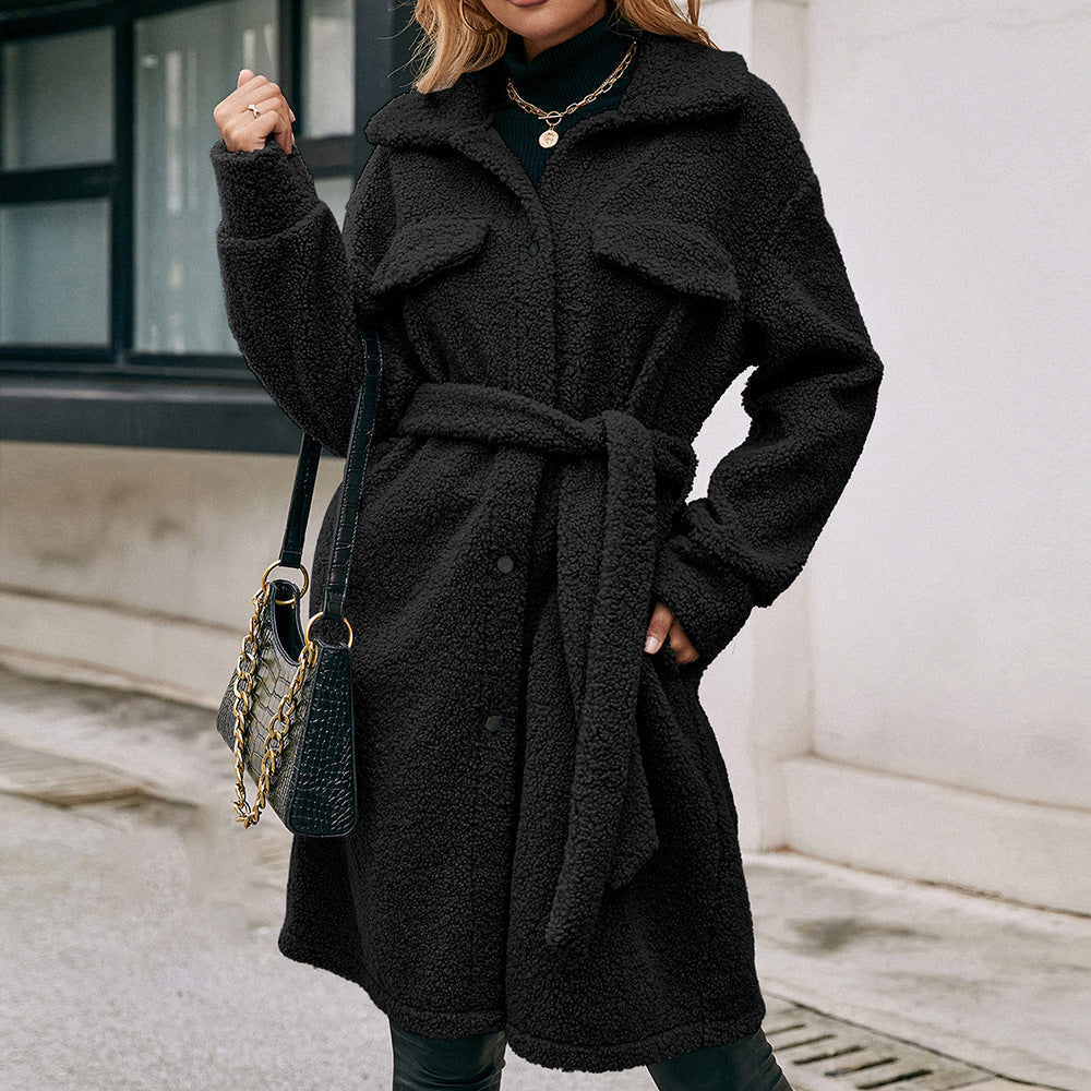 Trench-coat mi-long en peluche à simple boutonnage avec ceinture à revers