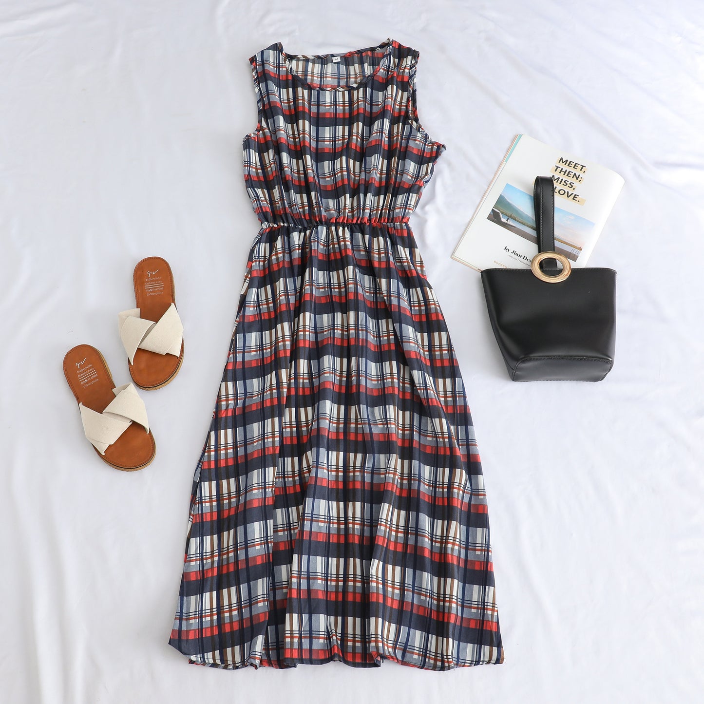 Printed Short-sleeve Waist-cinching Figure-flattering Dress For Petite Frames