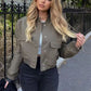Veste courte décontractée à simple boutonnage et col montant avec poches, vêtement d'extérieur à manches longues et tendance pour femme