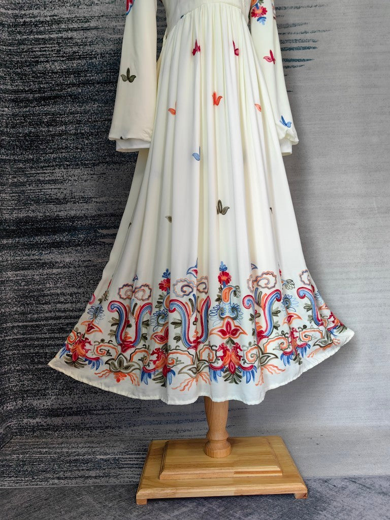 Robe aristocratique rétro brodée de Dubaï