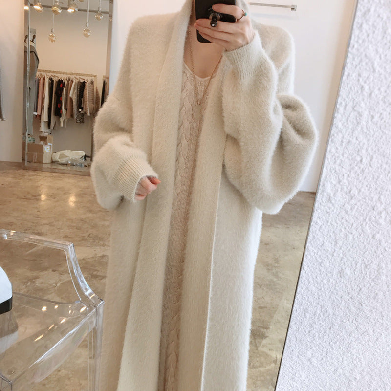 Women's Loose Fitting Knee Length Warm Jacket With Long Sleeves