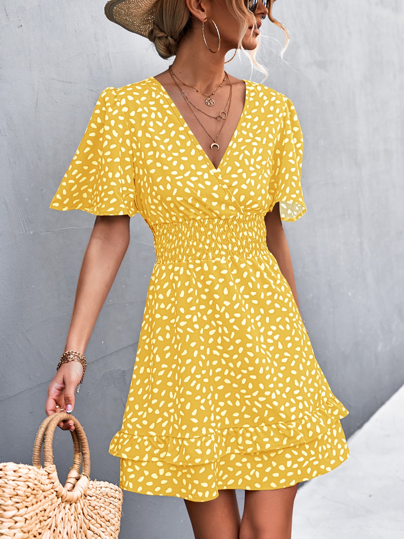 New V-neck Ruffle Waist-tight Smocking Dress