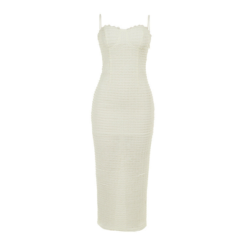 Robe fendue élégante et flatteuse pour la poitrine, tissu caractéristique