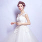 Robe d'anniversaire courte et légère de luxe blanche