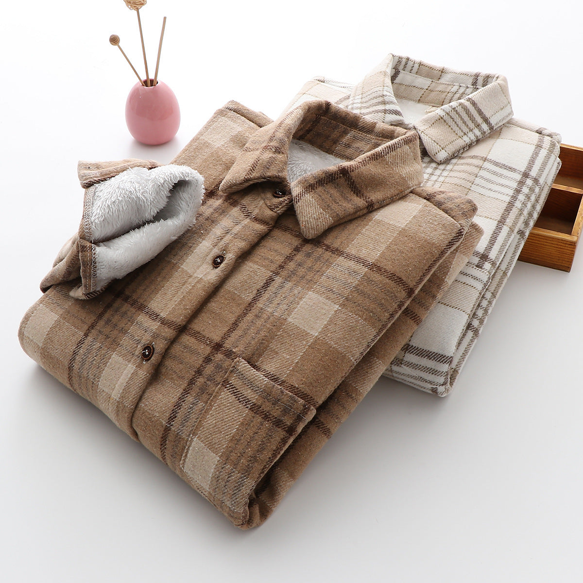 Women's Lazy Style Warm Woolen Coat With Thick Plaid Shirt