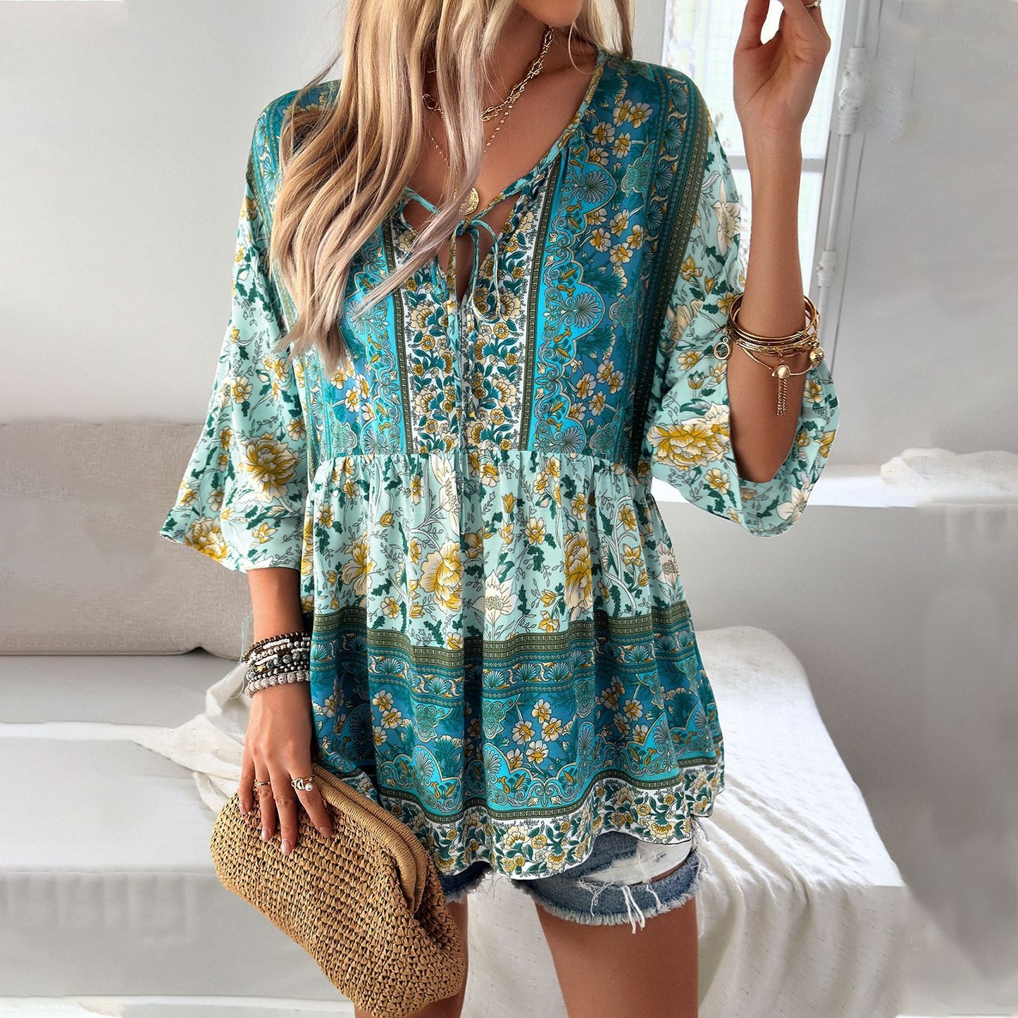 Women's Fashion Casual Temperament Printed V-neck Top