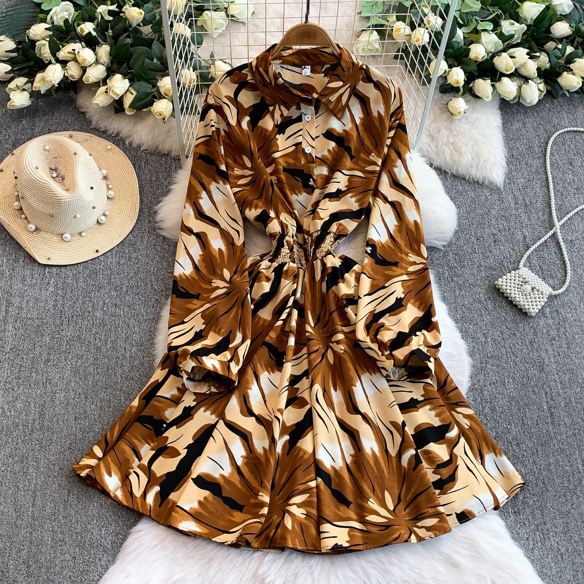 Lightly Mature Retro-printed Lantern-sleeve Dress