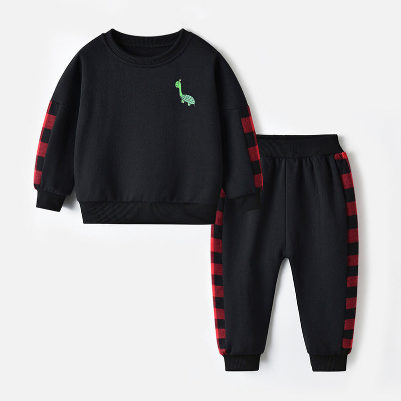 Pull deux pièces à manches longues avec coutures rouges et noires et pantalon tendance