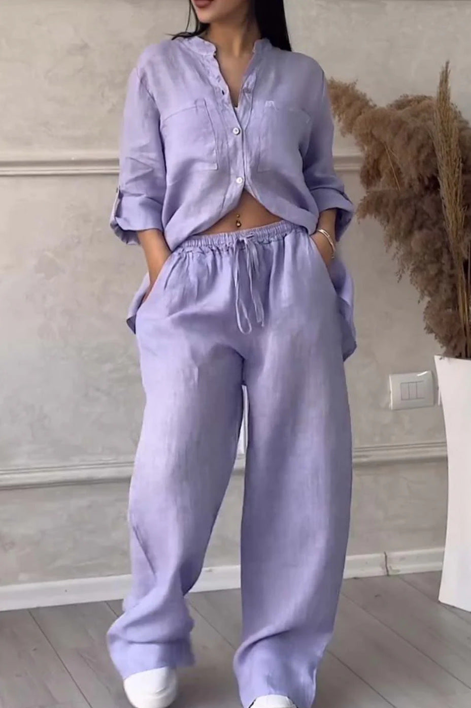 Ensemble deux pièces à lacets et pantalon large pour femme