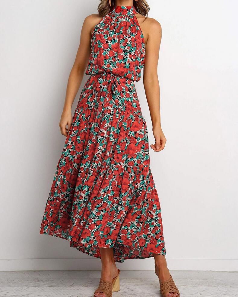 Robe fleurie chaude pour le printemps et l'été
