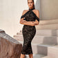 Robe de soirée noire à col roulé et manches courtes