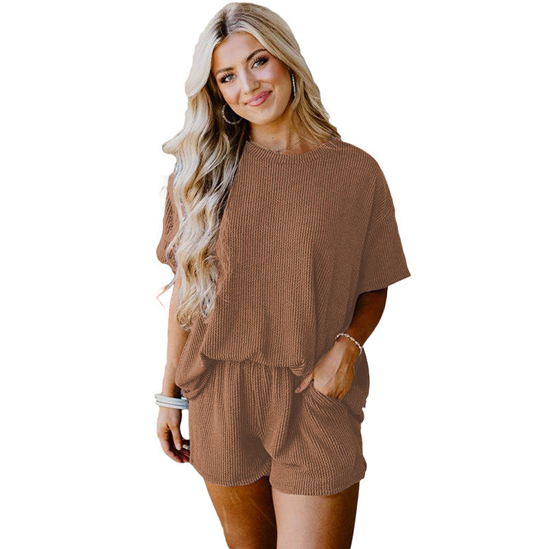 Ensemble deux pièces haut à manches courtes et short de couleur unie