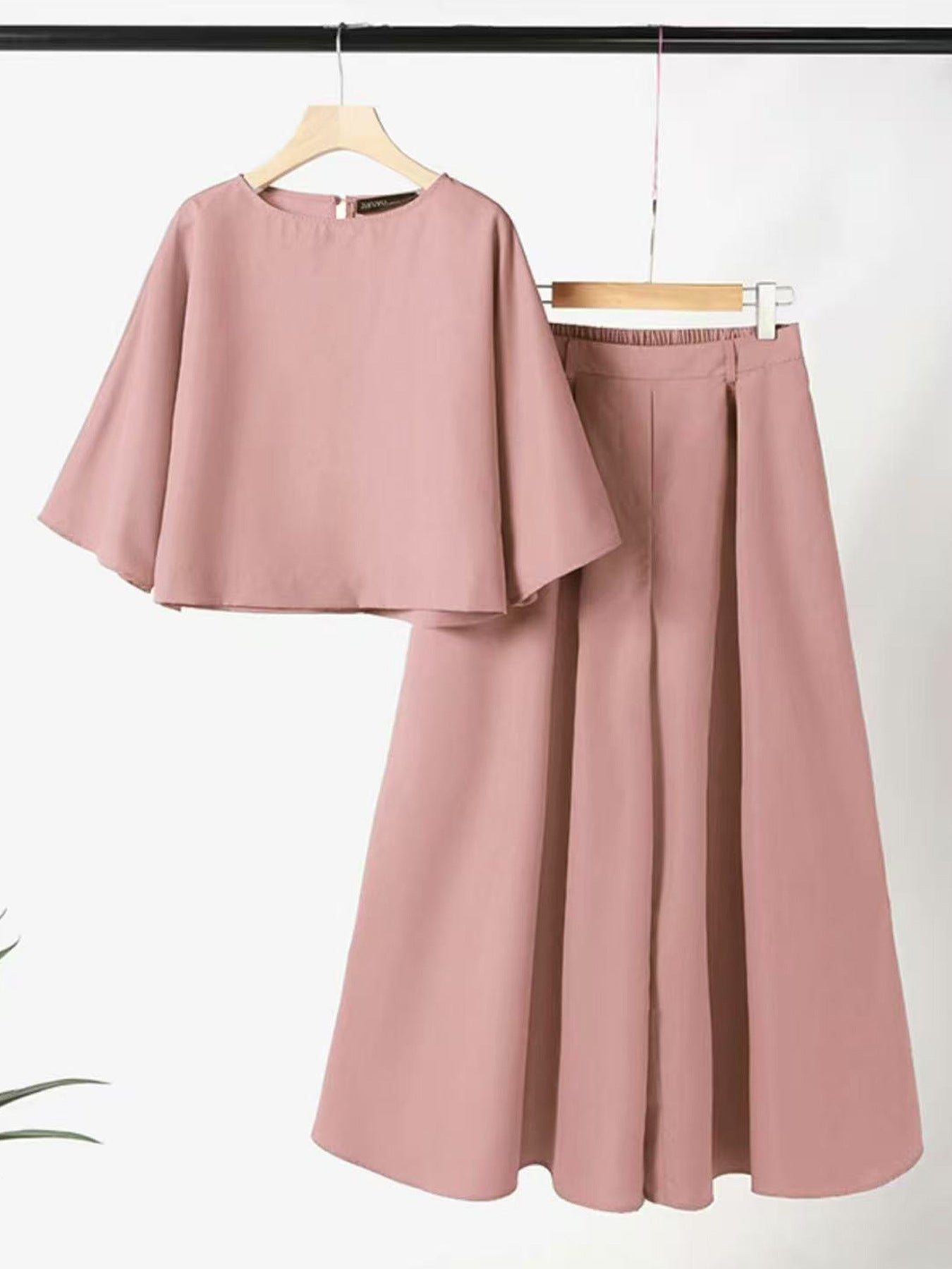 European And American Fashion Suit Solid Color Short Sleeve Loose Trousers Two-piece Set
