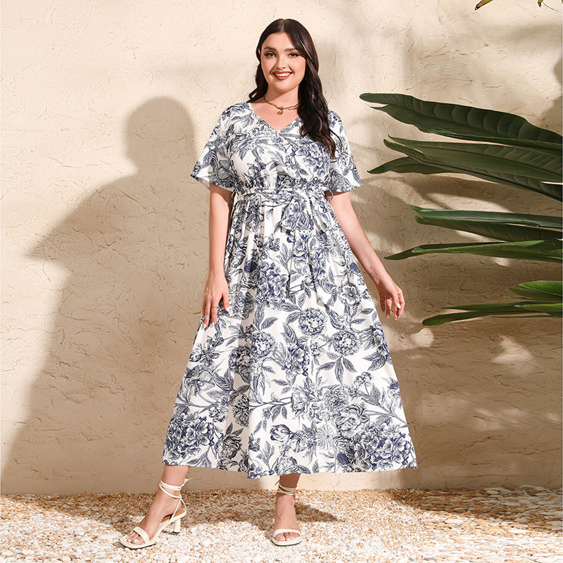 French-style Elegant Plus-size White Ink-wash Floral V-neck Short-sleeve Waist-cinched Maxi Dress