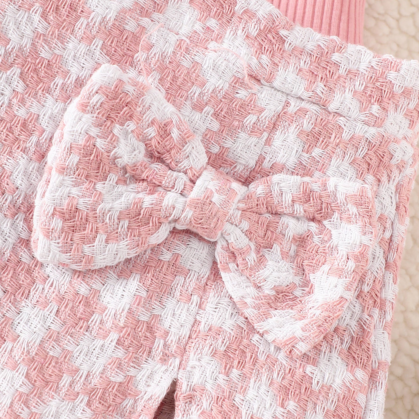 Girl's Long-sleeved Top With Plaid Bow Short Skirt Set