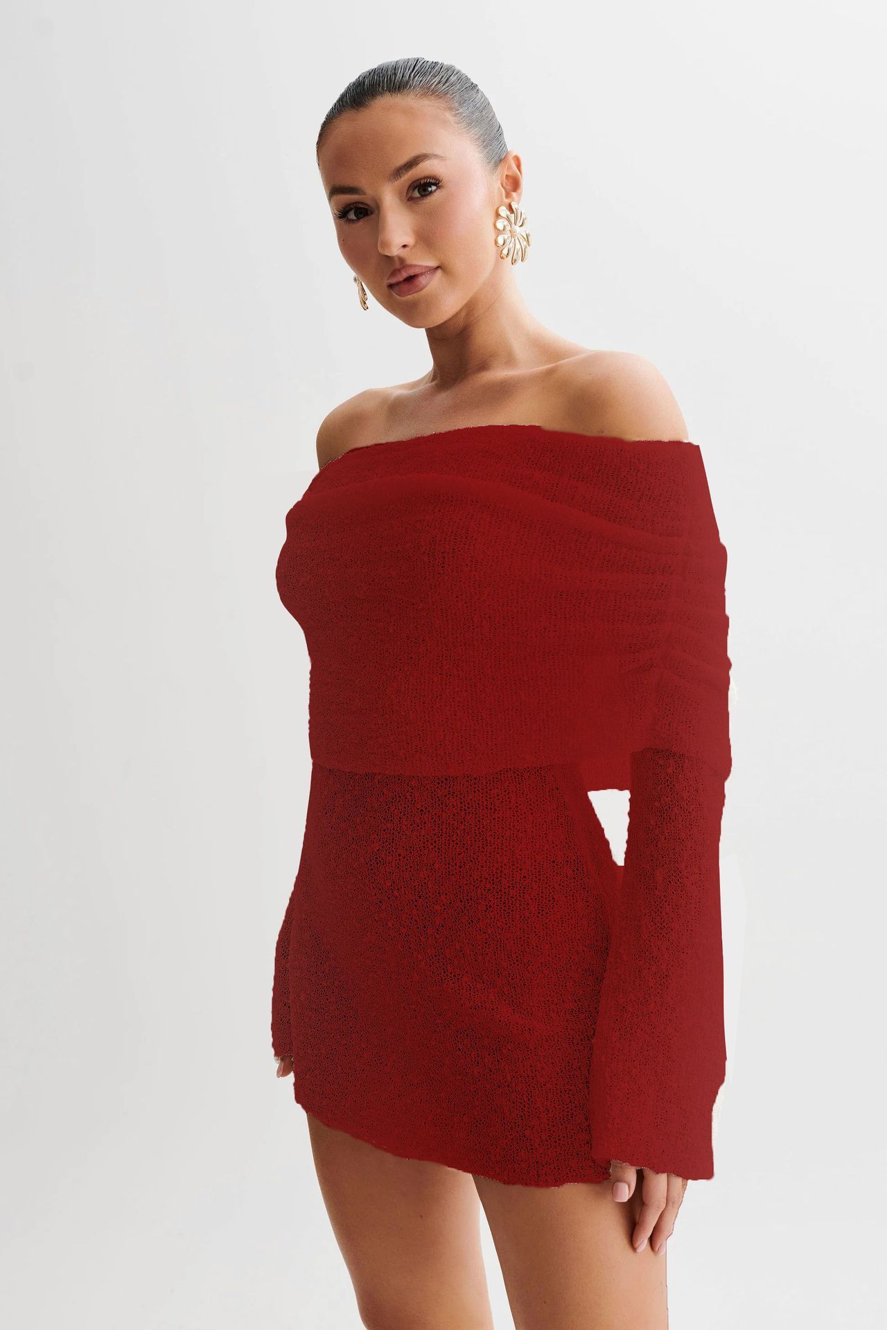 Robe courte à manches longues et épaules dénudées pour femme