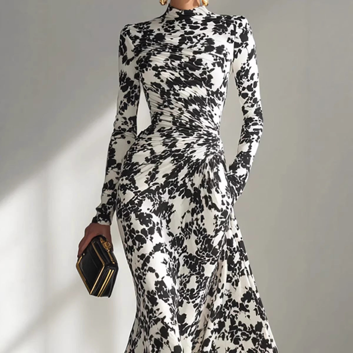 Womens Long Sleeve Sexy High Waist Maxi Dress With A Flared Silhouette And Pleated Details