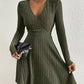 Elegant Long-sleeved Solid-color V-neck Waist-cinching Dress
