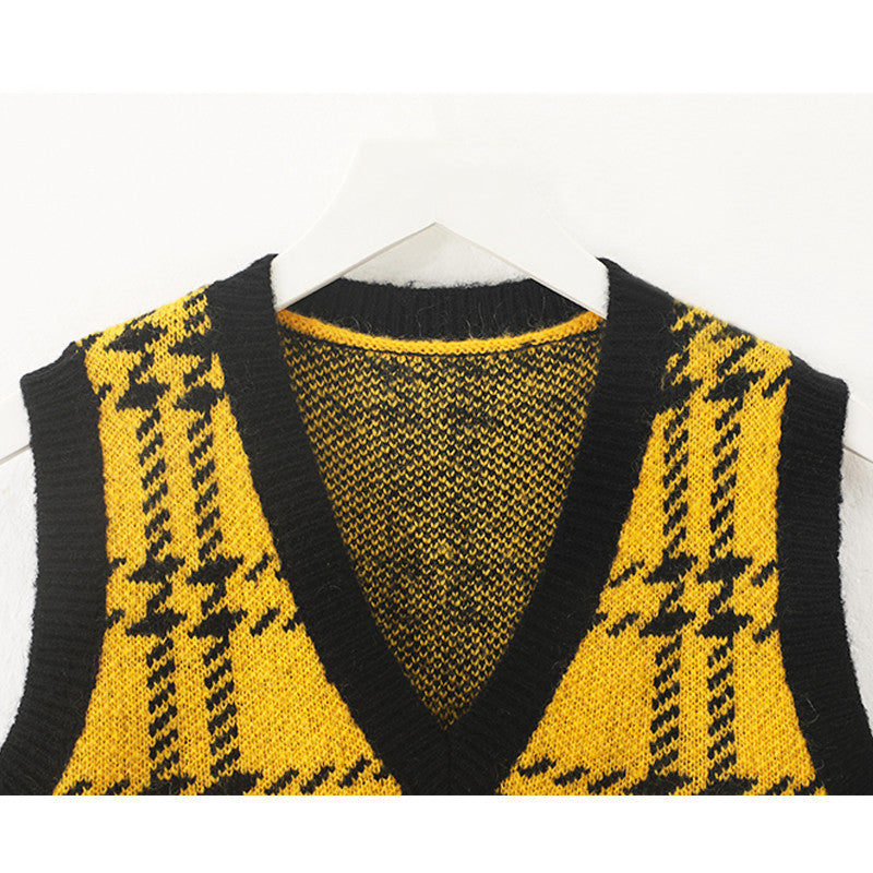 Women's Checkerboard V-Neck Pullover Tank Top