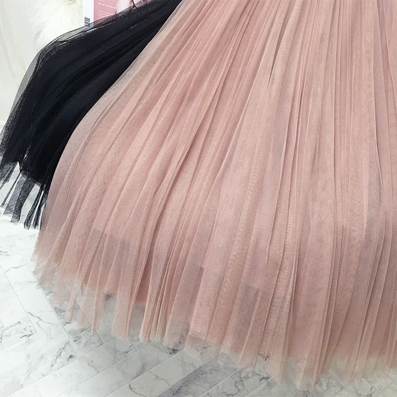 Women's solid color pleated skirt