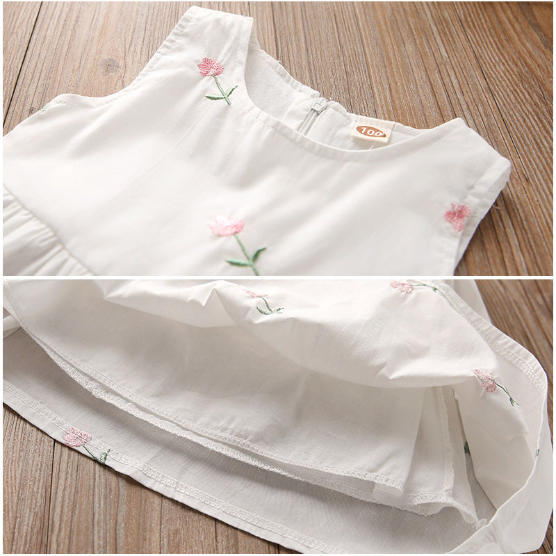 Jupe brodée de fleurs à petites fleurs