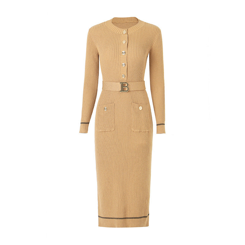 Robe longue en tricot élastique à manches longues et col rond