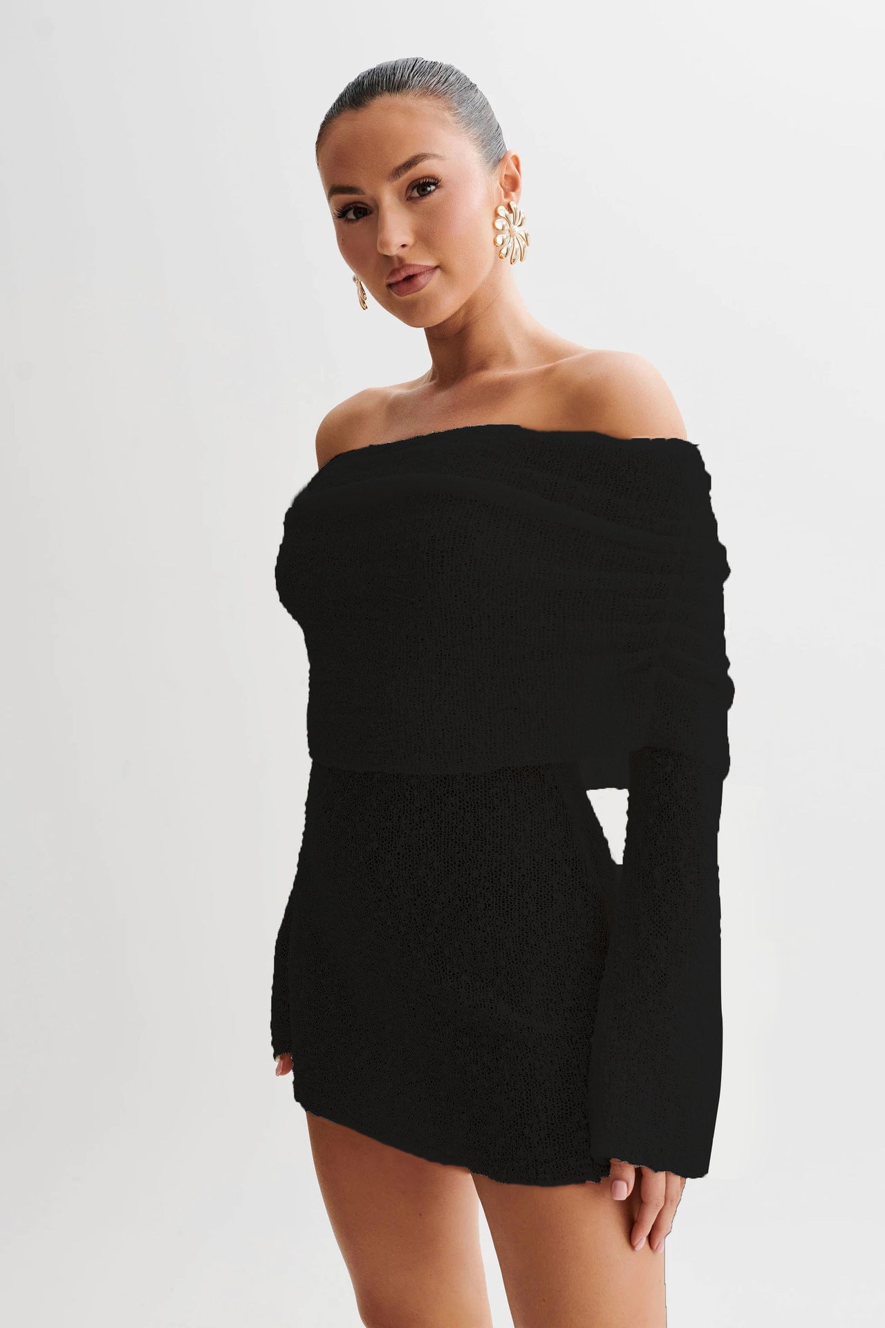 Robe courte à manches longues et épaules dénudées pour femme