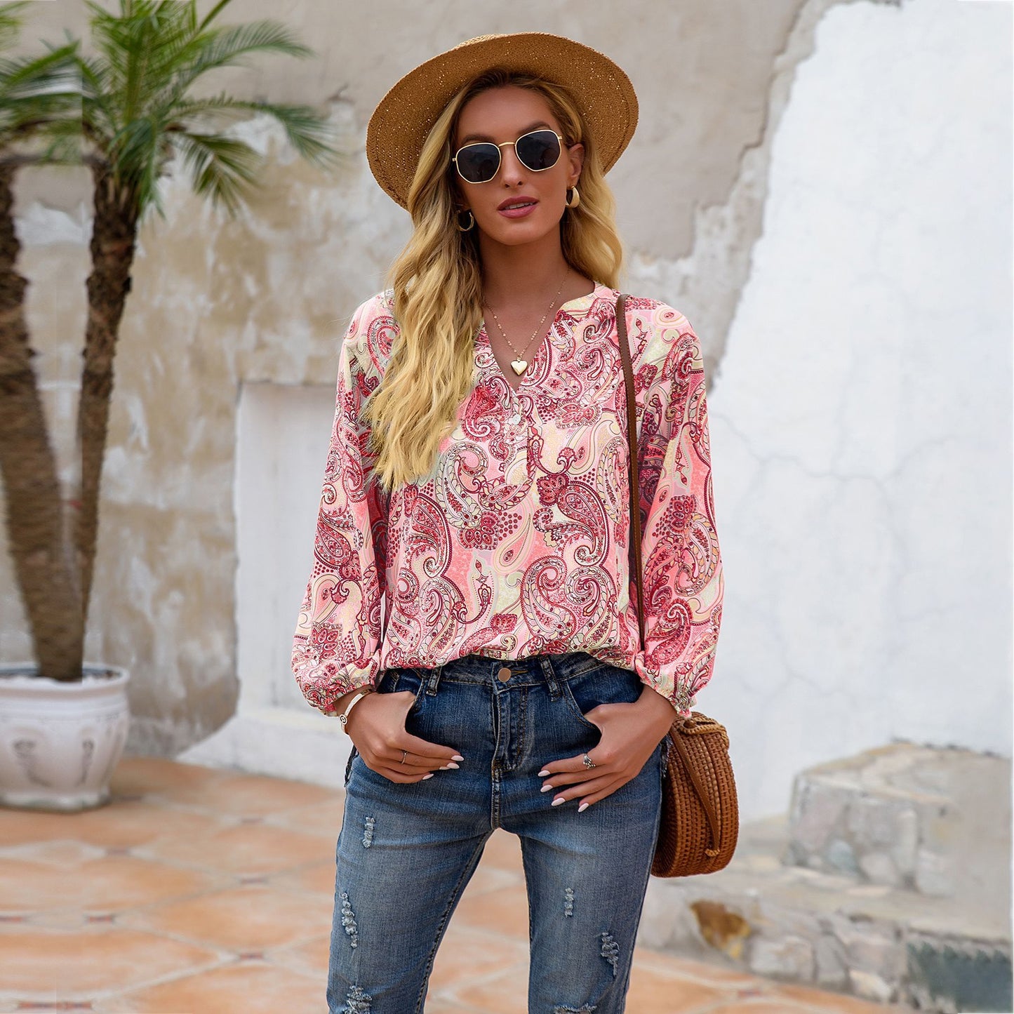 Women's Fashion Personality Printed V-neck Long-sleeved T-shirt