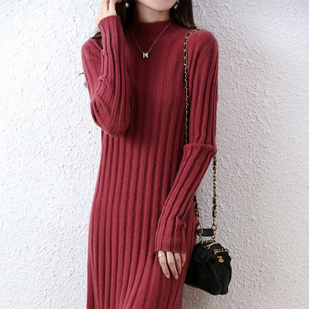 Robe mi-longue en laine tricotée pour femme