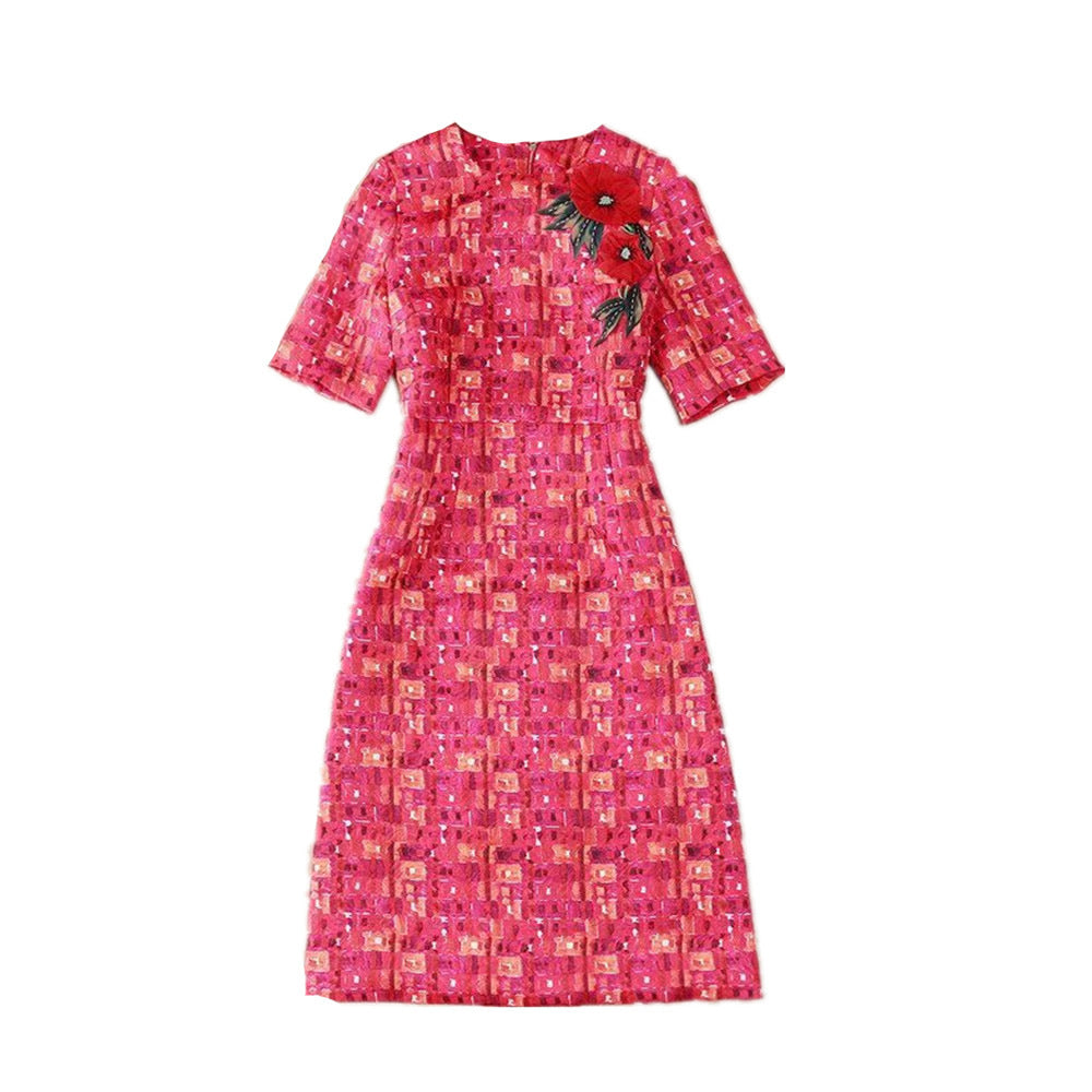 Robe mi-longue à carreaux et motifs jacquard tridimensionnels