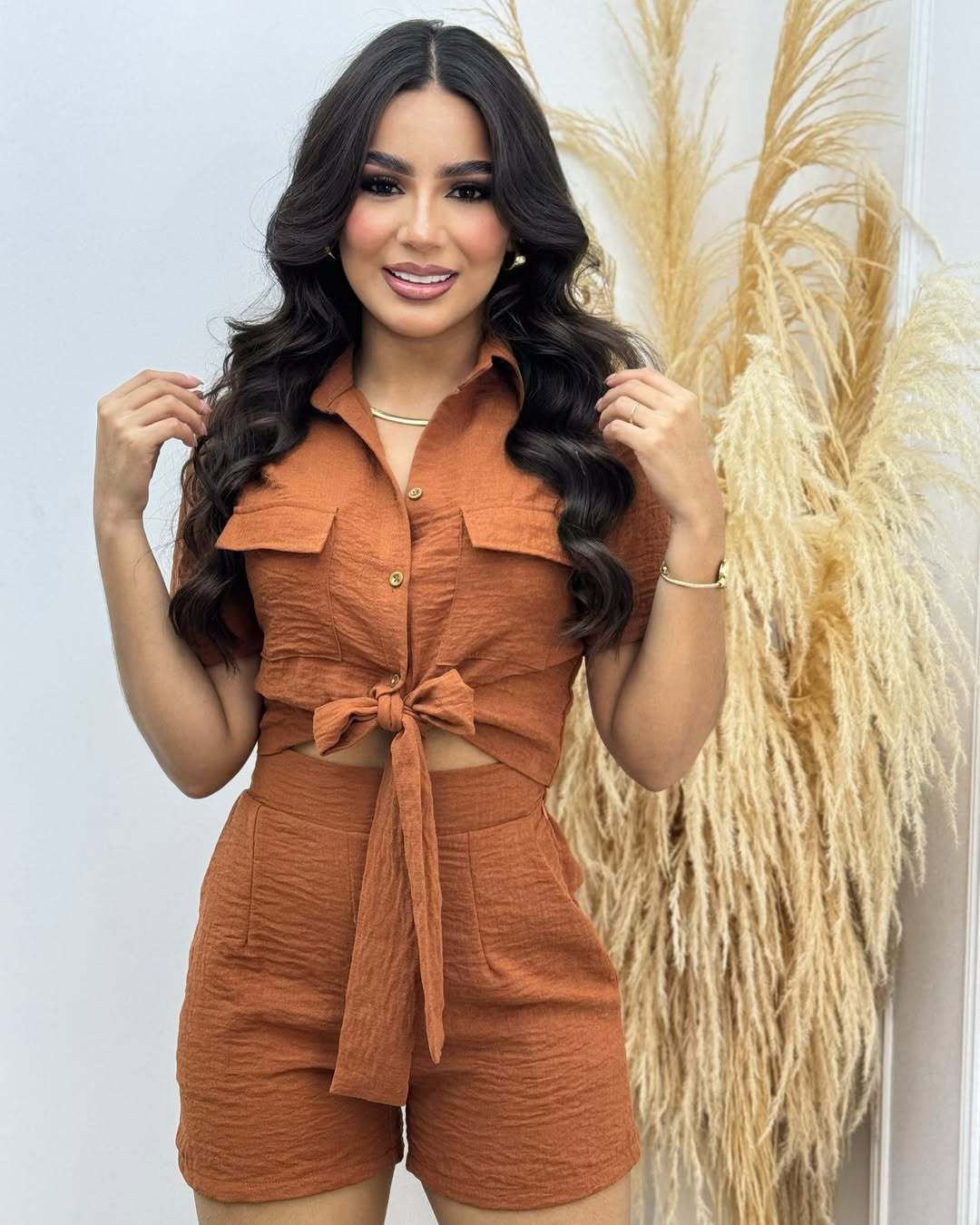 Women's Fashion Short-sleeved Lace-up Two-piece Suit