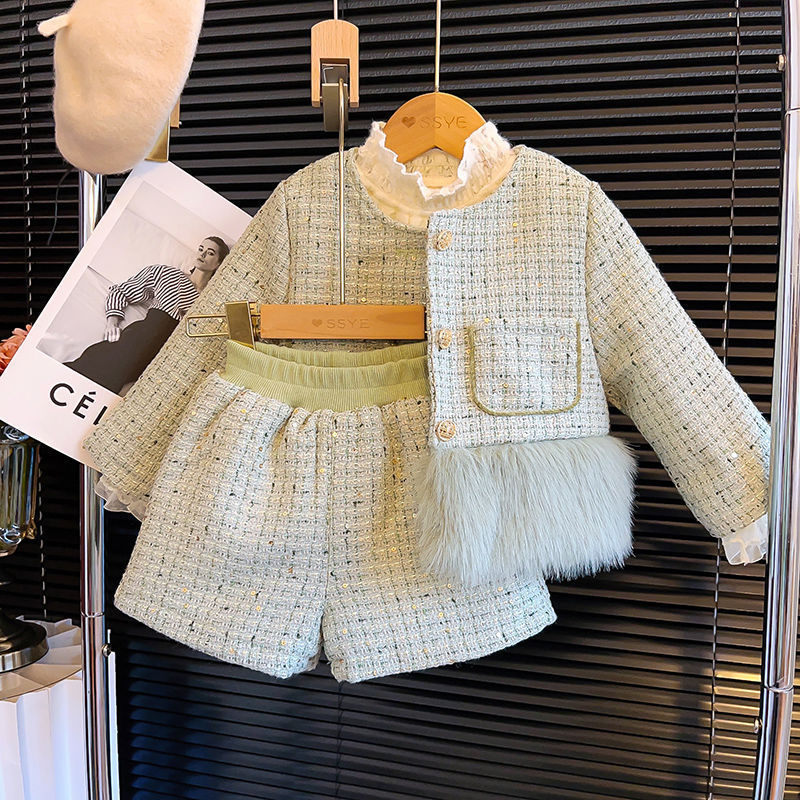 Winter New Girls' Fleece-lined Splicing Coat Shorts Two-piece Set
