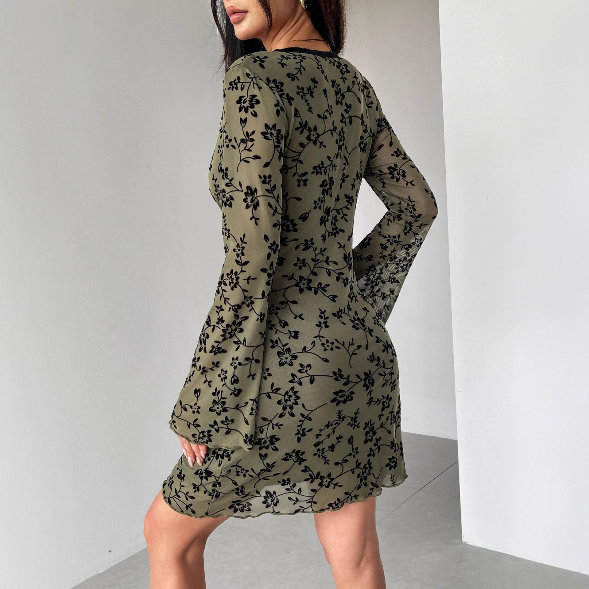 New Bell Sleeve Double-layer Mesh Flocking Large V-neck Dress