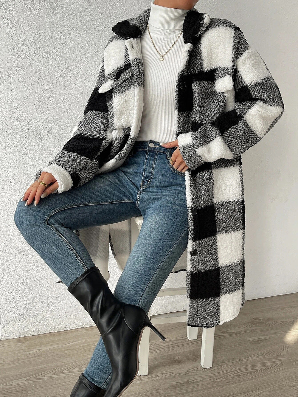 Women's Fashion Polo Collar Plush Plaid Coat