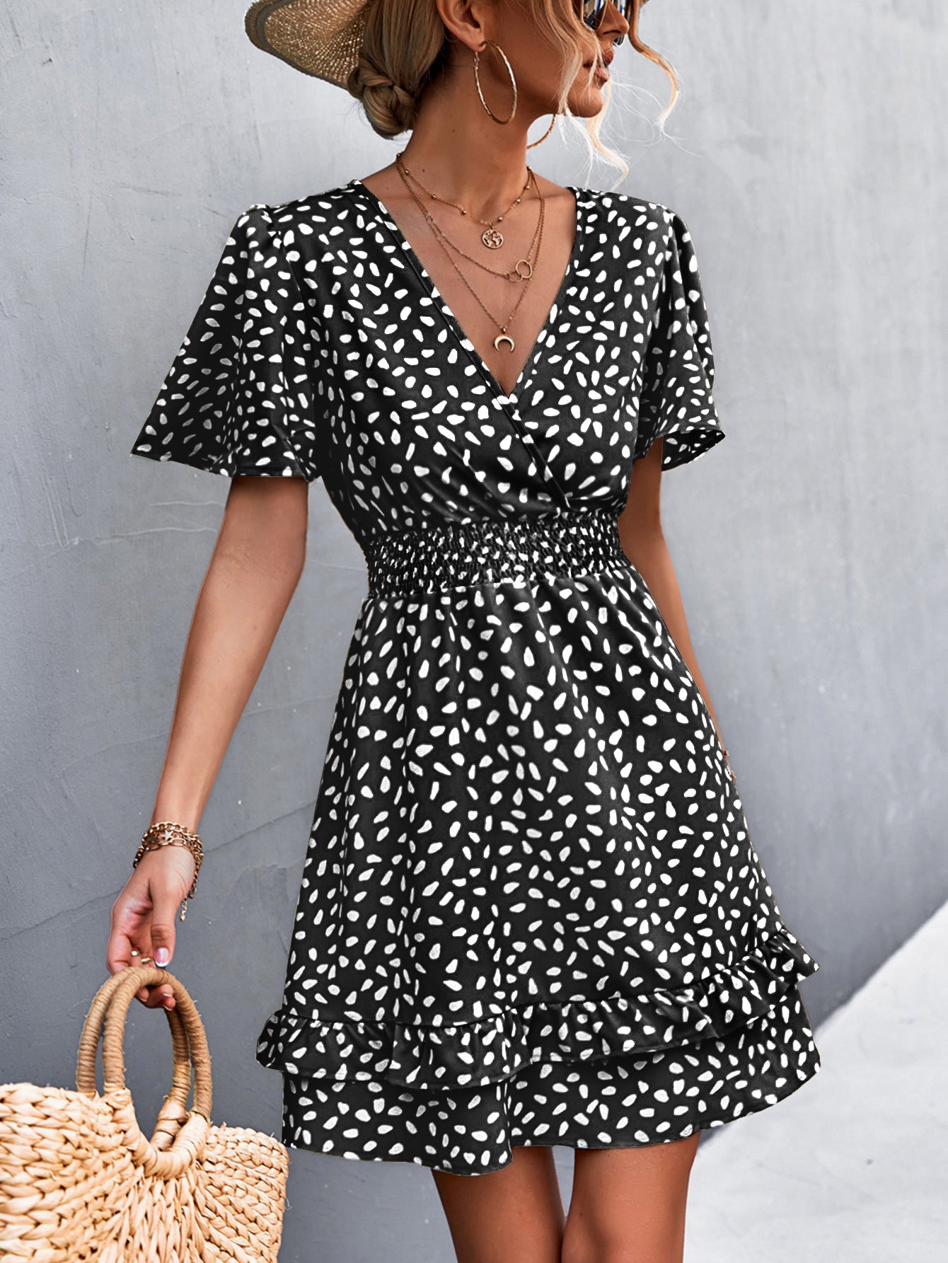 New V-neck Ruffle Waist-tight Smocking Dress