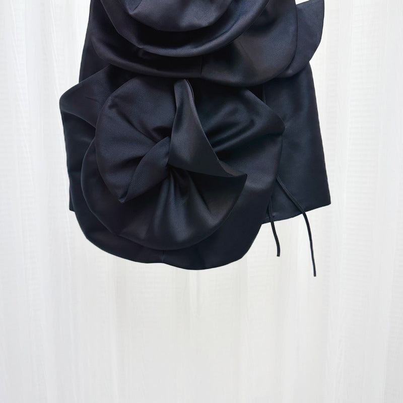 Robe tube à lacets à grandes fleurs en trois dimensions chic