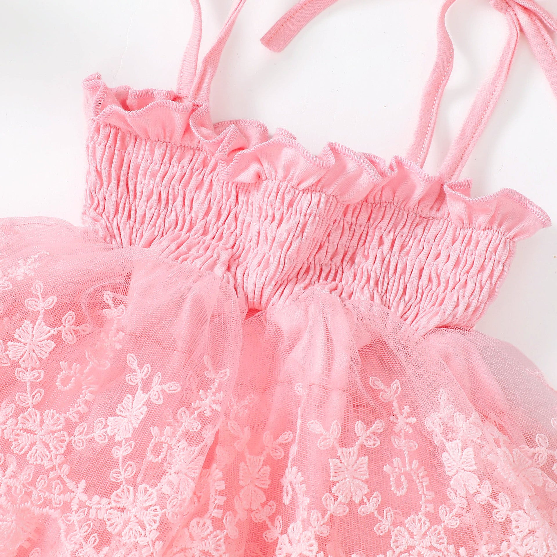 Robe de princesse en dentelle cousue pour enfant