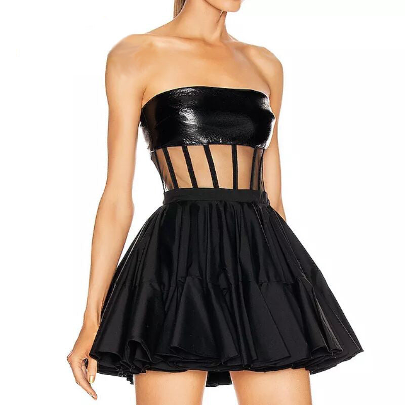 Robe de soirée en cuir à volants bouffants et dos nu avec haut tube