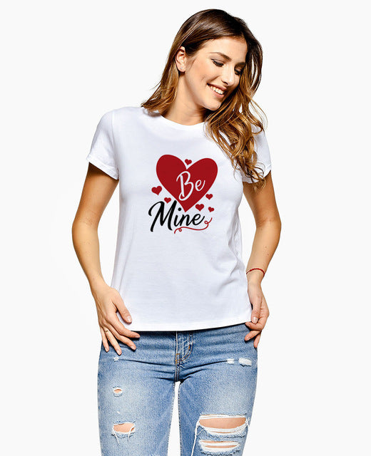 Couples hommes et femmes portant des manches courtes amples grande taille