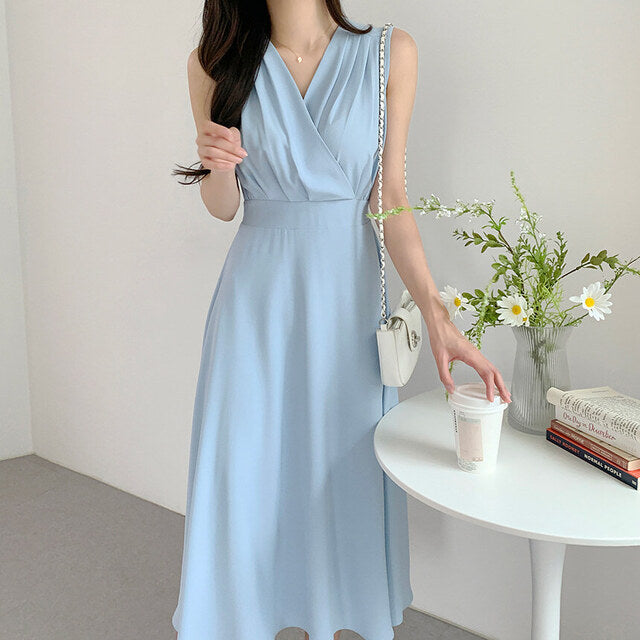 French Style V-neck Pleated Temperament Lace-up Waist-controlled Slimming Sleeveless Dress