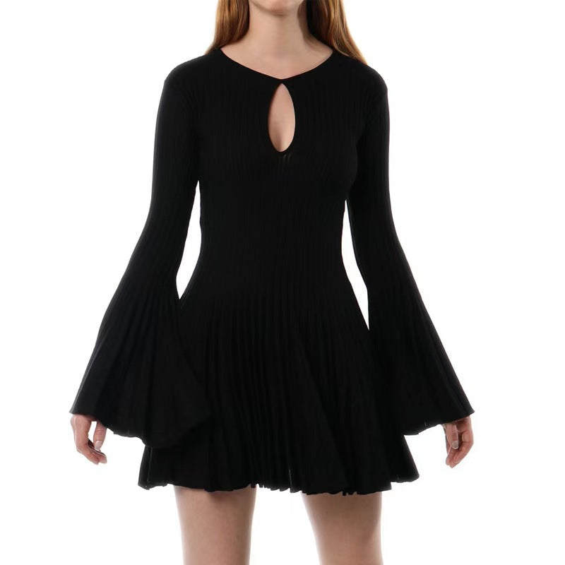 Slim Fit Waist Trimming Knitted French Horn Long Sleeve Dress