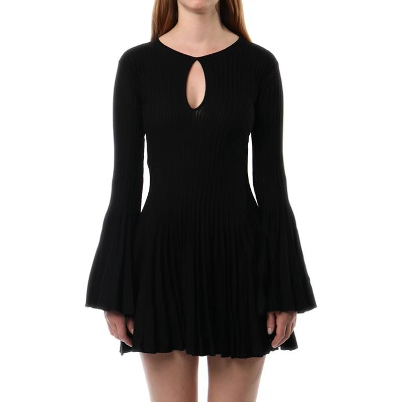 Slim Fit Waist Trimming Knitted French Horn Long Sleeve Dress