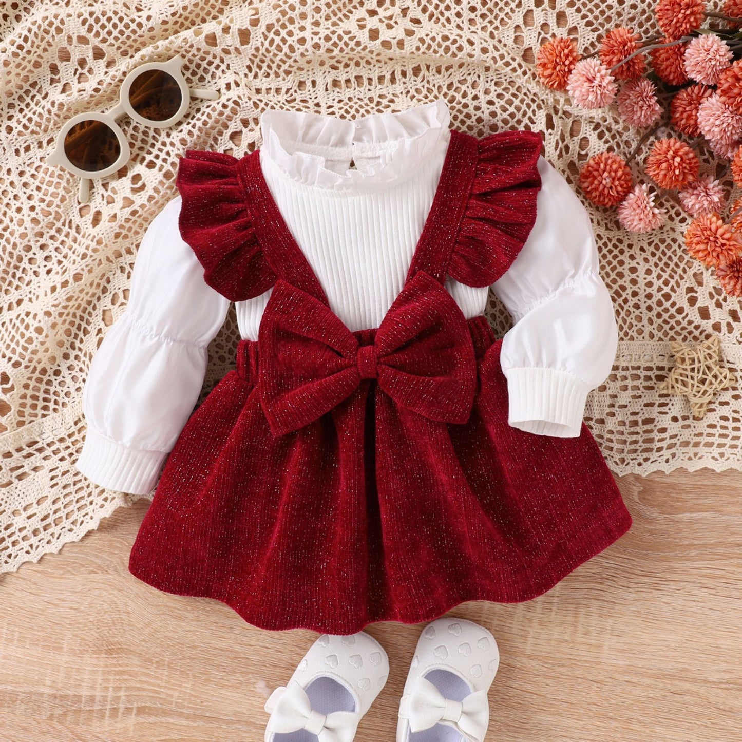 Jolie robe pour fille avec nœud