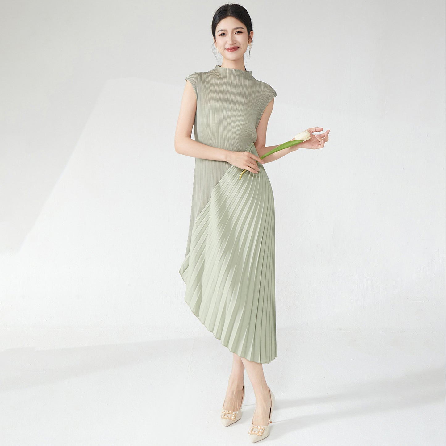 Women's High-end Irregular Elegant Pleated Dress
