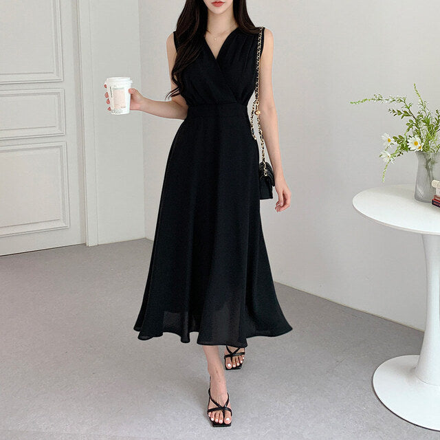 French Style V-neck Pleated Temperament Lace-up Waist-controlled Slimming Sleeveless Dress