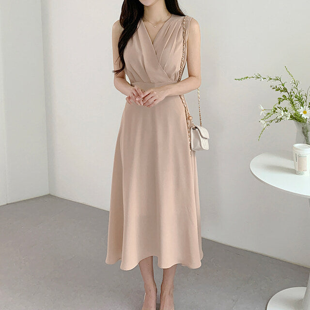 French Style V-neck Pleated Temperament Lace-up Waist-controlled Slimming Sleeveless Dress