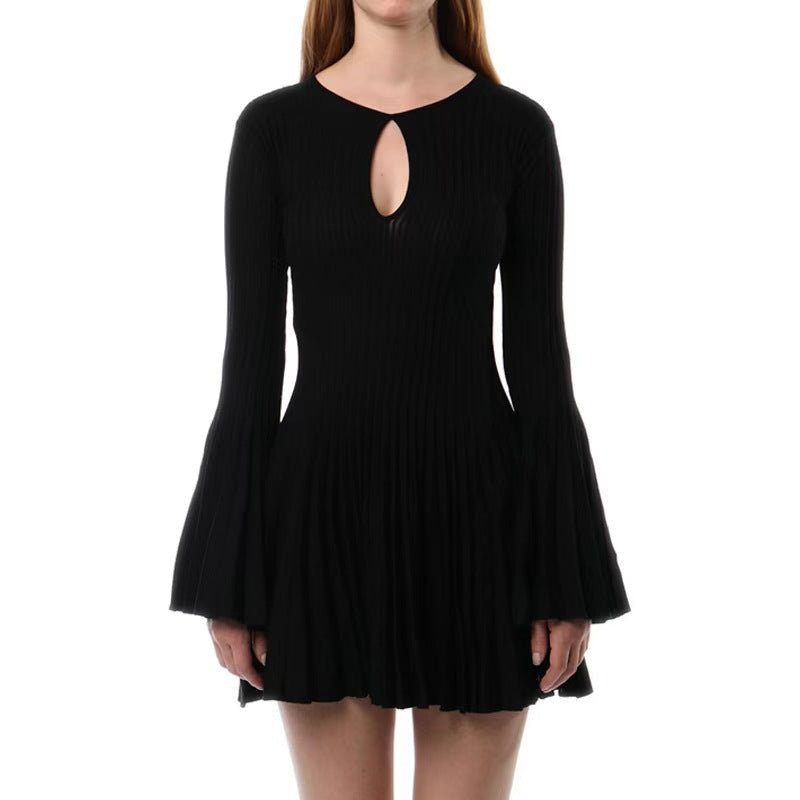 Slim Fit Waist Trimming Knitted French Horn Long Sleeve Dress