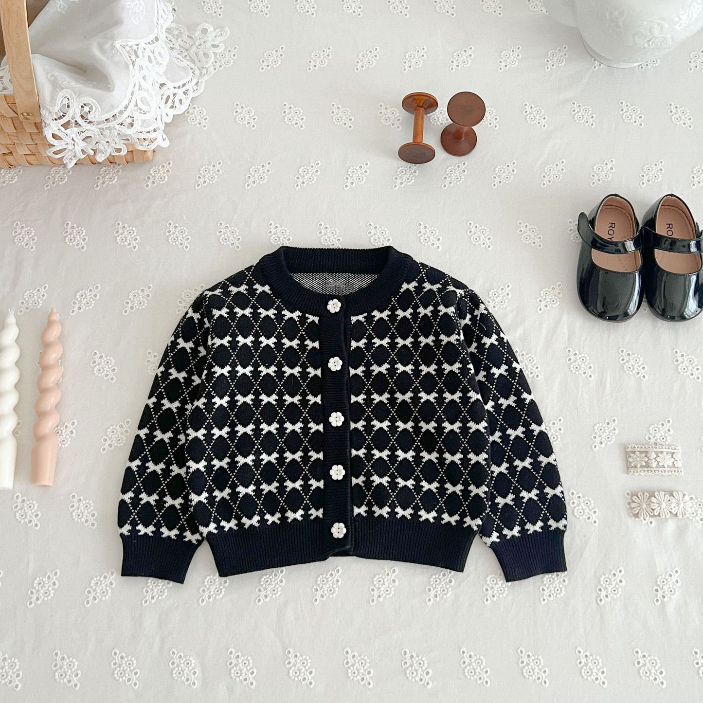 Combinaison en tricot style classique avec bretelles et manteau