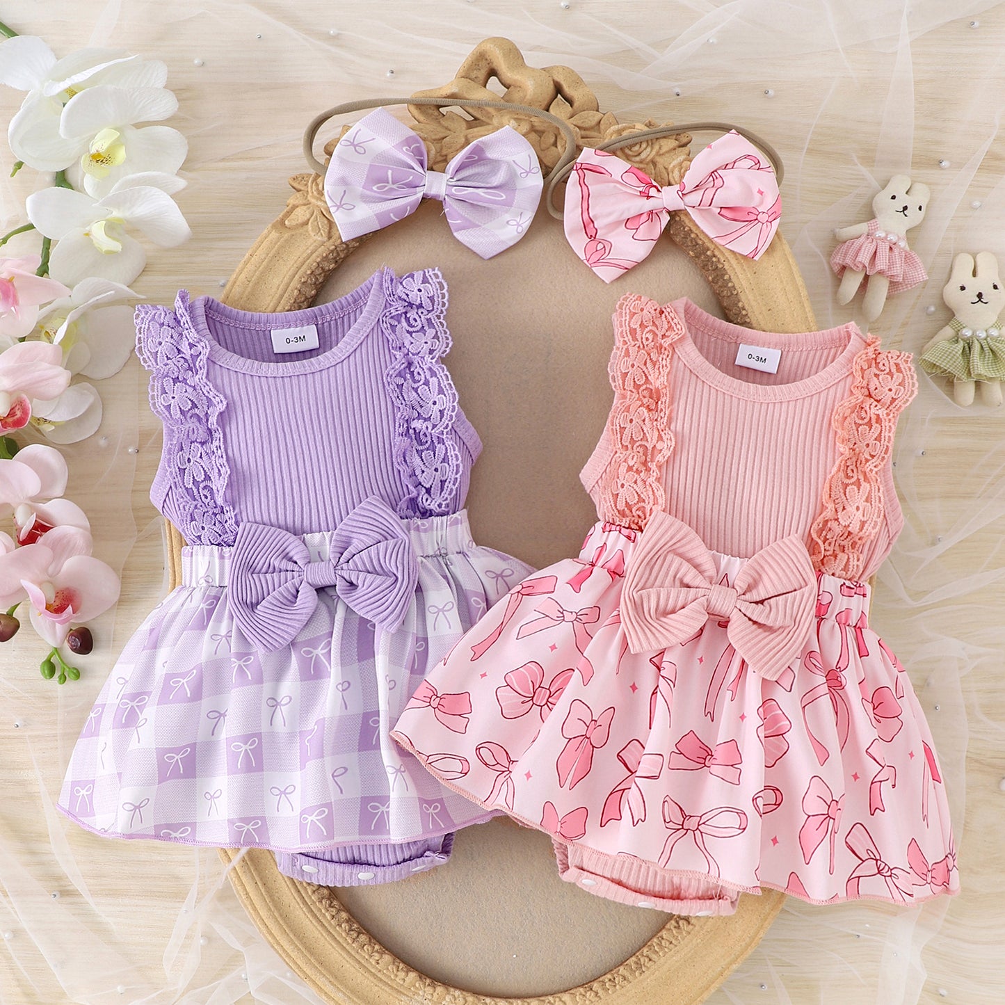Robe de bébé bicolore à manches en dentelle pour fille